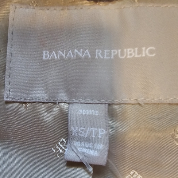 Gorgeous wine colored Banana Republic  petite brand new soft leather jacket - Picture 3 of 5
